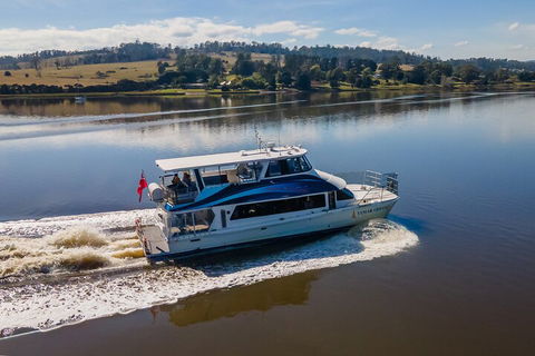 2.50 Hour Afternoon Discovery Cruise Including Cataract Gorge Departing At 3 Pm - Restaurant Darwin 2