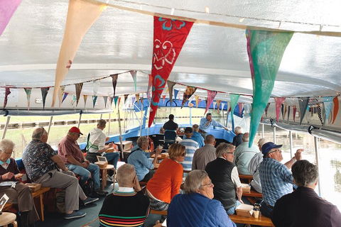 Torrens River Cruise In Adelaide - Restaurant Darwin 4