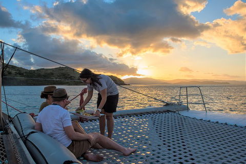 Sunset Sail In The Whitsundays - Restaurant Darwin 2