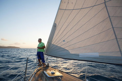 2-Night Cabin Charter Aboard Cruising Yacht Milady - Restaurant Darwin 4