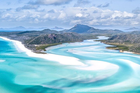 4 Day & 3 Night Whitsunday Islands & Outer Reef Sailing Adventure On Condor - Restaurant Darwin 5