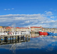 Grand Hobart Walking Tour - Restaurant Darwin