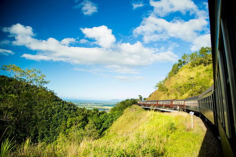 4-Day Cairns And Great Barrier Reef Tour - Restaurant Darwin 0