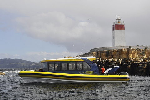 Hobart Sightseeing Cruise Including Iron Pot Lighthouse - Restaurant Darwin 0