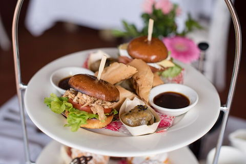 Sunshine Coast Signature High Tea And Wine Experience (Min 6 Adults) - Restaurant Darwin 0