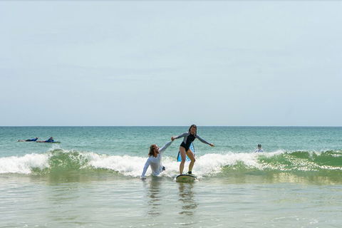 Private Beginners Surf Lessons, Noosa World Surf Reserve - Restaurant Darwin 0