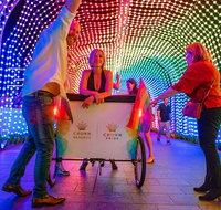 Christmas Lights Rickshaw Tour in Perth - Restaurant Darwin