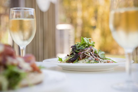 Overnight Daylesford And Macedon Ranges Gourmet Food Trail Tour From Melbourne - Restaurant Darwin 3