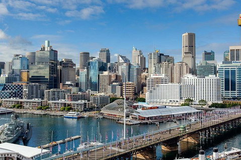 Highlights & Hidden Gems With Locals: Best Of Sydney Private Tour - Restaurant Darwin 0