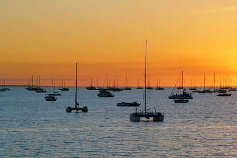 Darwin Shore Excursion: Hop-on Hop-off Bus Tour - Restaurant Darwin 0