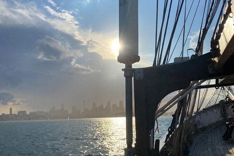 Sydney Harbour Tall Ship Twilight Dinner Cruise - Restaurant Darwin 4