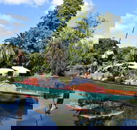 Melbourne Gardens and Days Gone By Private Tour - Restaurant Darwin