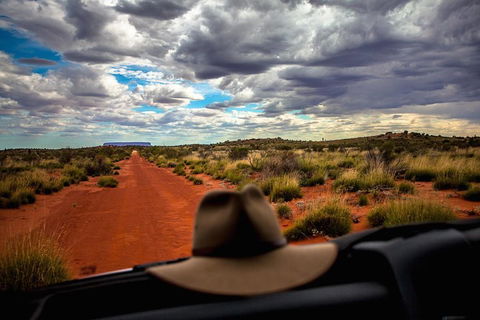 Mount Conner 4WD Small Group Tour From Ayers Rock Including Dinner - Restaurant Darwin 4