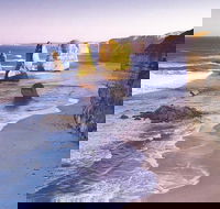 Melbourne Combo Great Ocean Road Puffing Billy Moonlit Sanctuary  Penguins - Restaurant Darwin