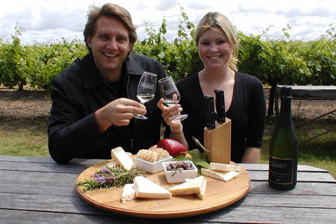 Swan Valley Tour From Perth: Wine, Beer And Chocolate Tastings - Restaurant Darwin 4