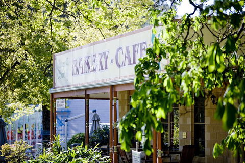 Lake Mountain Snow Trip Including Yarra Valley Chocolaterie From Melbourne - Restaurant Darwin 2